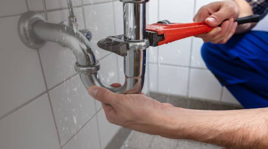 Expert burst pipe repair services in Edison, CA